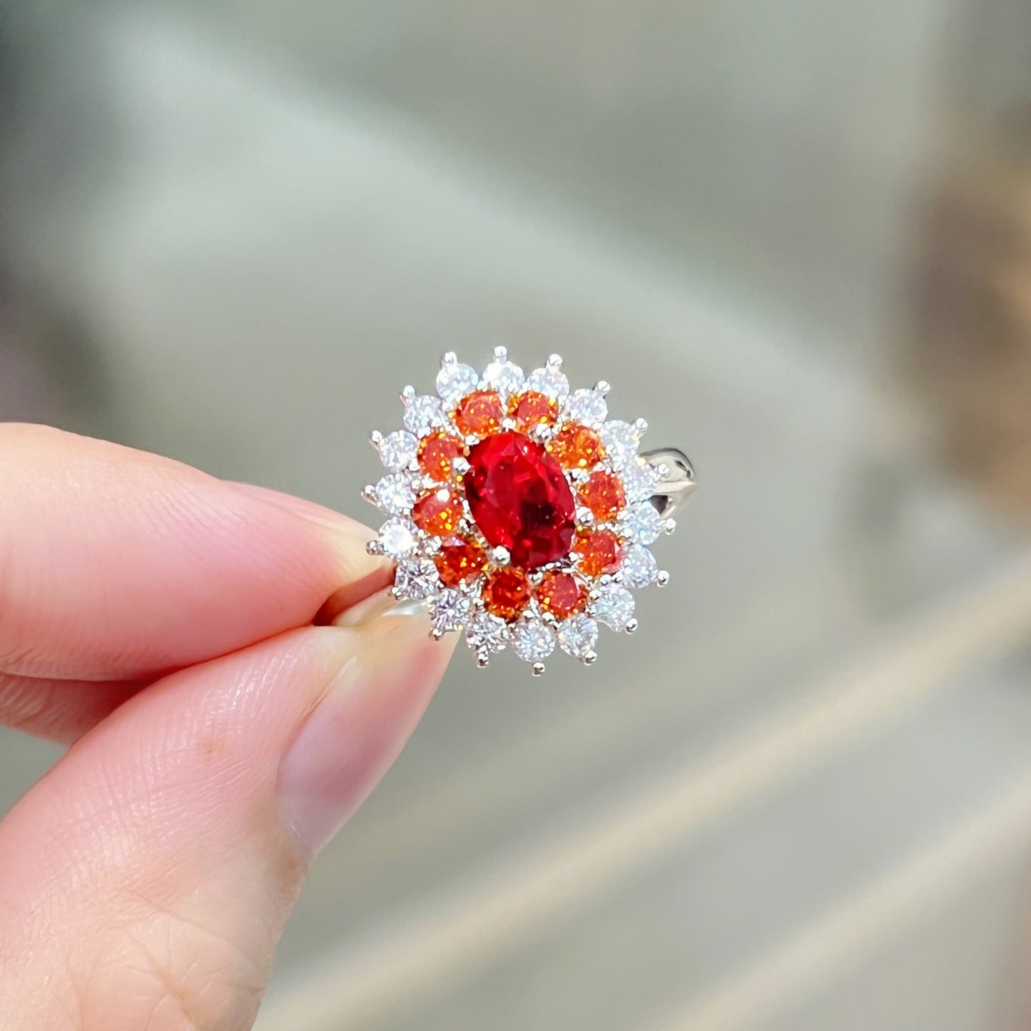 Round Arm Red Diamond Sunflower Inlaid Zircon Rings