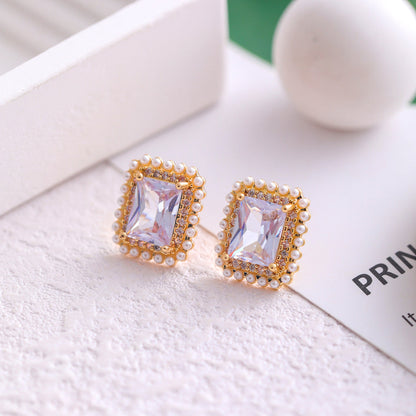 Women's Elegant Pearl High Sense Love Heart Earrings