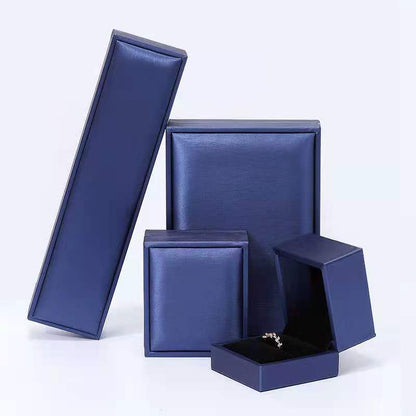 Chiba Brushed Box Gift Jewelry Pendant Rings