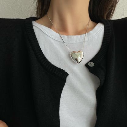 Women's Sier Frosted Big Heart Pendant Cold Necklaces