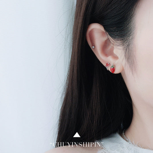 Women's Red Heart-shaped Earless Temperamental Minority Ornament Earrings