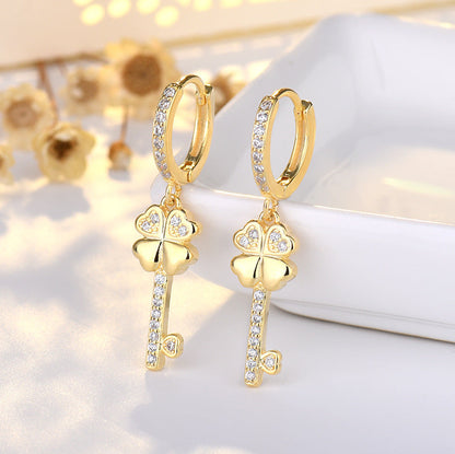 Sier Heart-shaped Ear Clip Female Fresh Refined Rhinestone Earrings