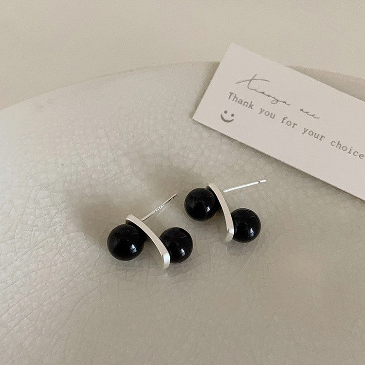 Design Black Natural Stone Pearl Metal Female Niche Retro Earrings