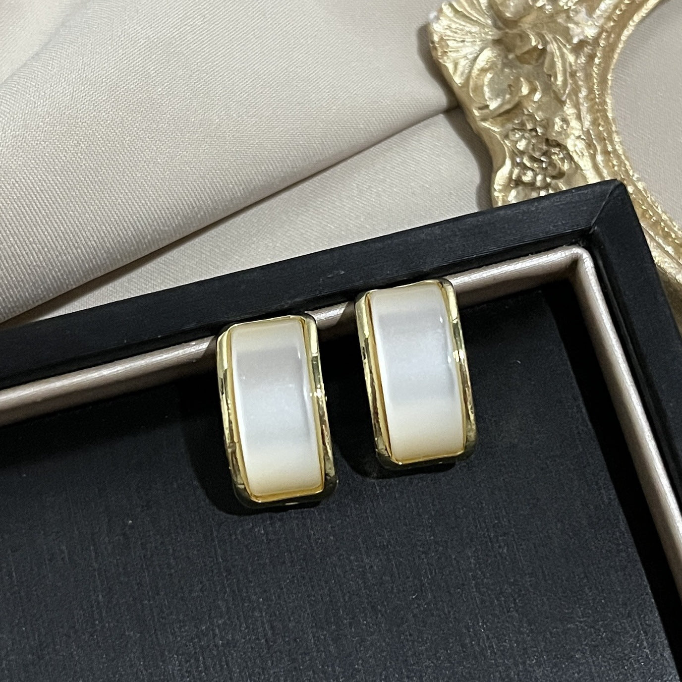 Needle French Opal Simple And Stylish Earrings