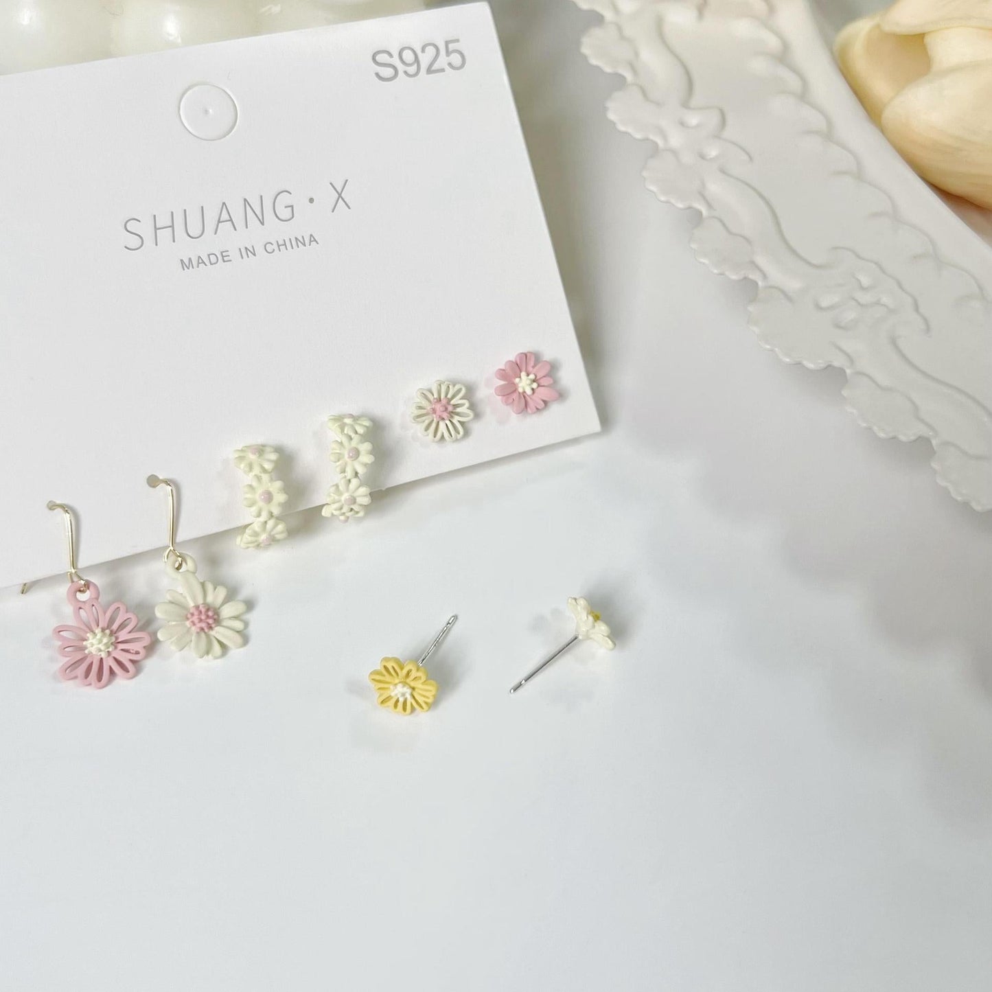 Three-piece Set Fresh Graceful Flowers Ear Mori Earrings