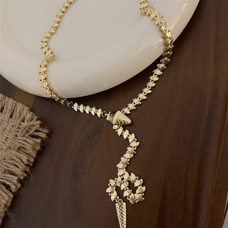 Women's Fashion Personality Gold Snake-shaped Tassel Light Luxury High Necklaces