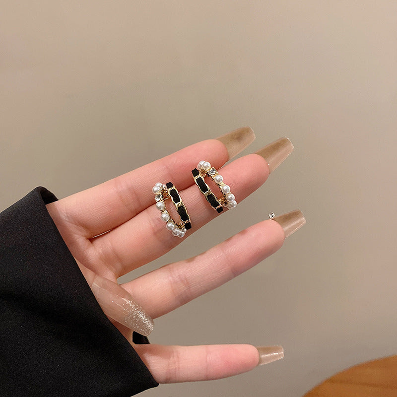 Women's Pearl Retro Affordable Luxury High-grade Temperament Earrings