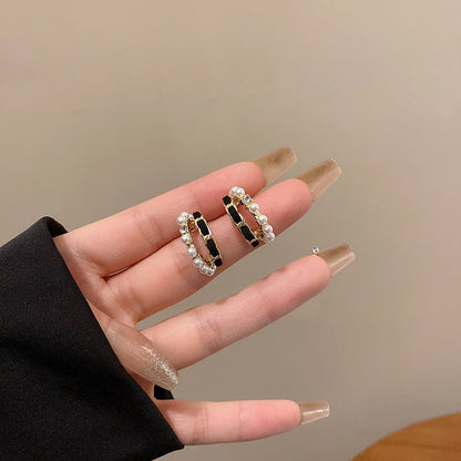 Women's Pearl Retro Affordable Luxury High-grade Temperament Earrings