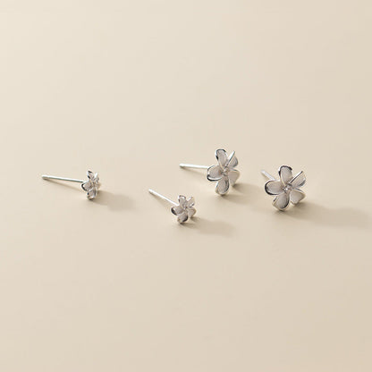 Women's Mori Style Sweet And Diamond Mounted Earrings