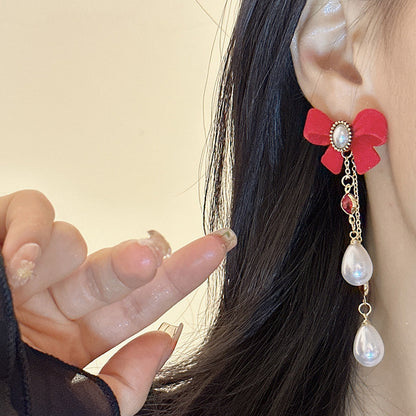 Women's Retro Black And White Camellia Light Earrings