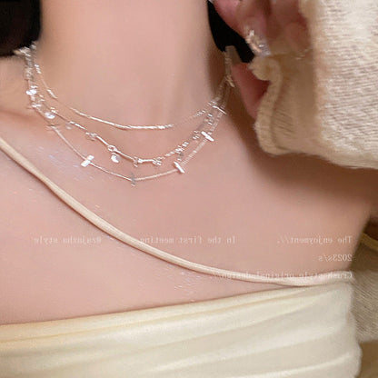 Women's Design French Retro Personality And Minimalism Graceful Necklaces