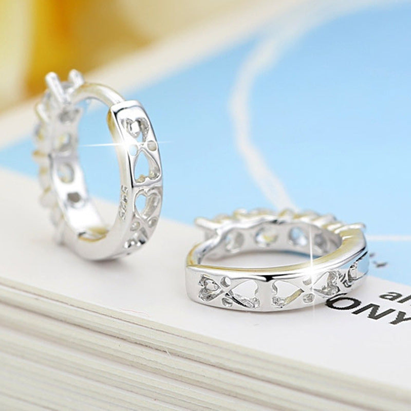 Women's Super Flash Single Row Diamond Heart-shaped Earrings