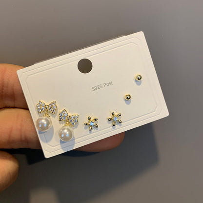 Popular Small Earings One Card Three Earrings