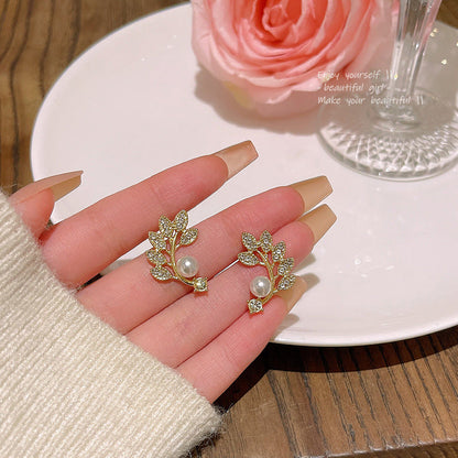 Women's Minority Full Diamond Feather Advanced Design Earrings