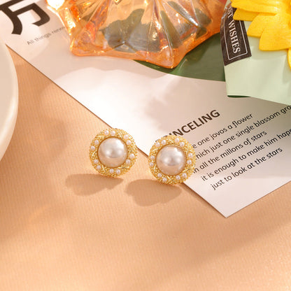 Women's Elegant Pearl High Sense Love Heart Earrings