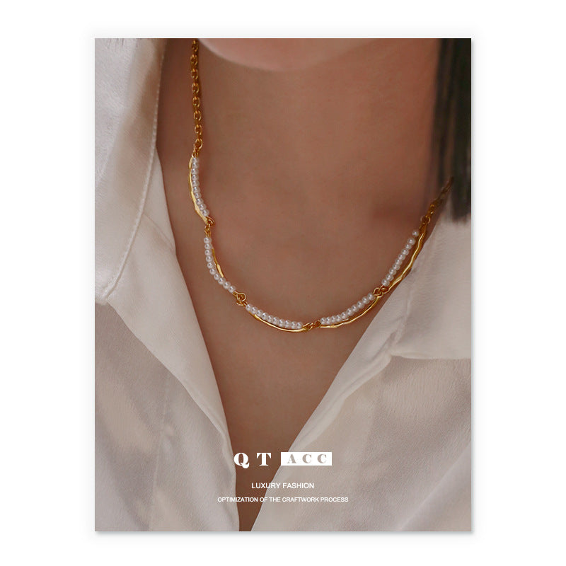 Women's Gold-plated French Vintage Style Light Luxury Necklaces