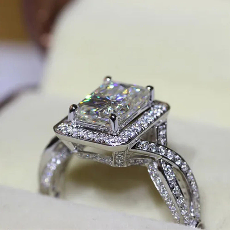 Women's Princess Shi Queen Set Square Twisted Rings