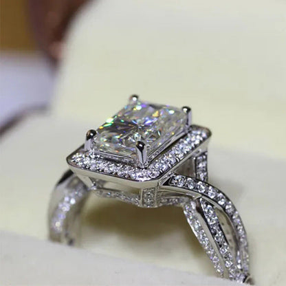 Women's Princess Shi Queen Set Square Twisted Rings