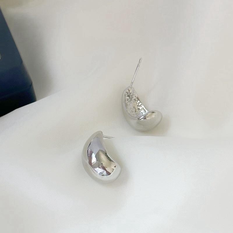 Women's Golden Oval Bean-shaped Geometric Shaped Sier Earrings