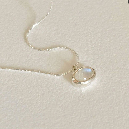 Women's Sier White Chalcedony Clavicle Chain Spring Oval Natural Necklaces