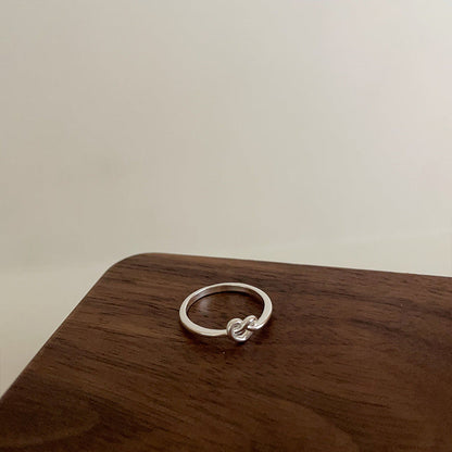 Heart Female French Retro Minority Design Sense Rings