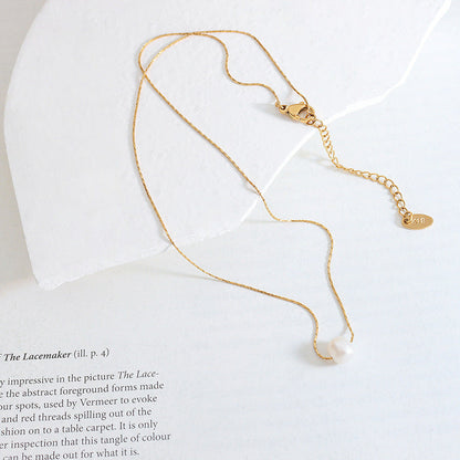 Natural Growth Freshwater Pearl Pendant Titanium Necklaces