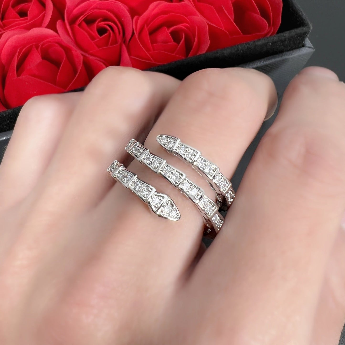 Snake-shaped Full Diamond Snake Three-circle Elastic Head Rings