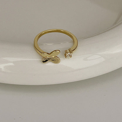 Sier Female Design Light Luxury Index Rings