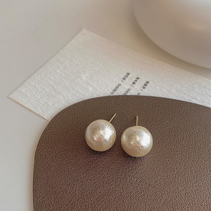 Women's French Style Retro Bright Pearl Knotted Earrings