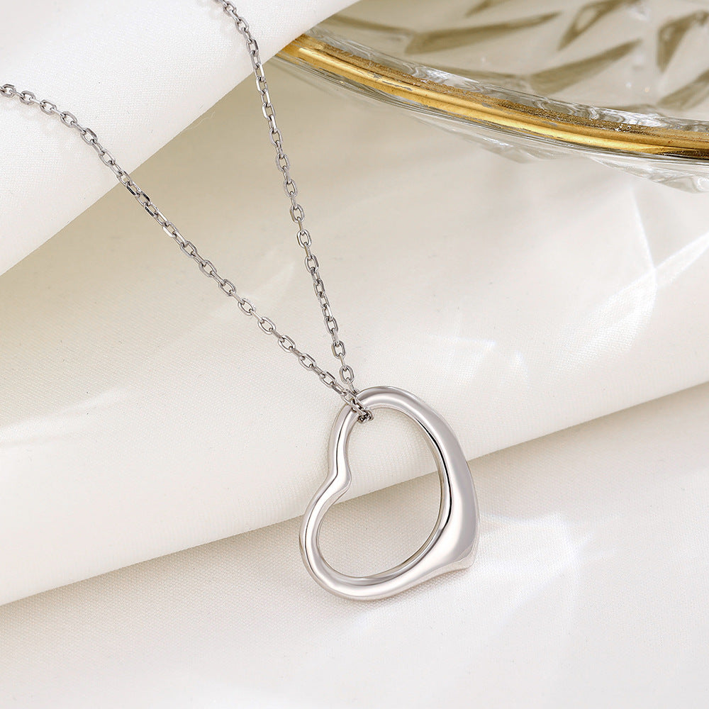 Women's Ornament Sterling Sier Hollow Heart Light Luxury Necklaces