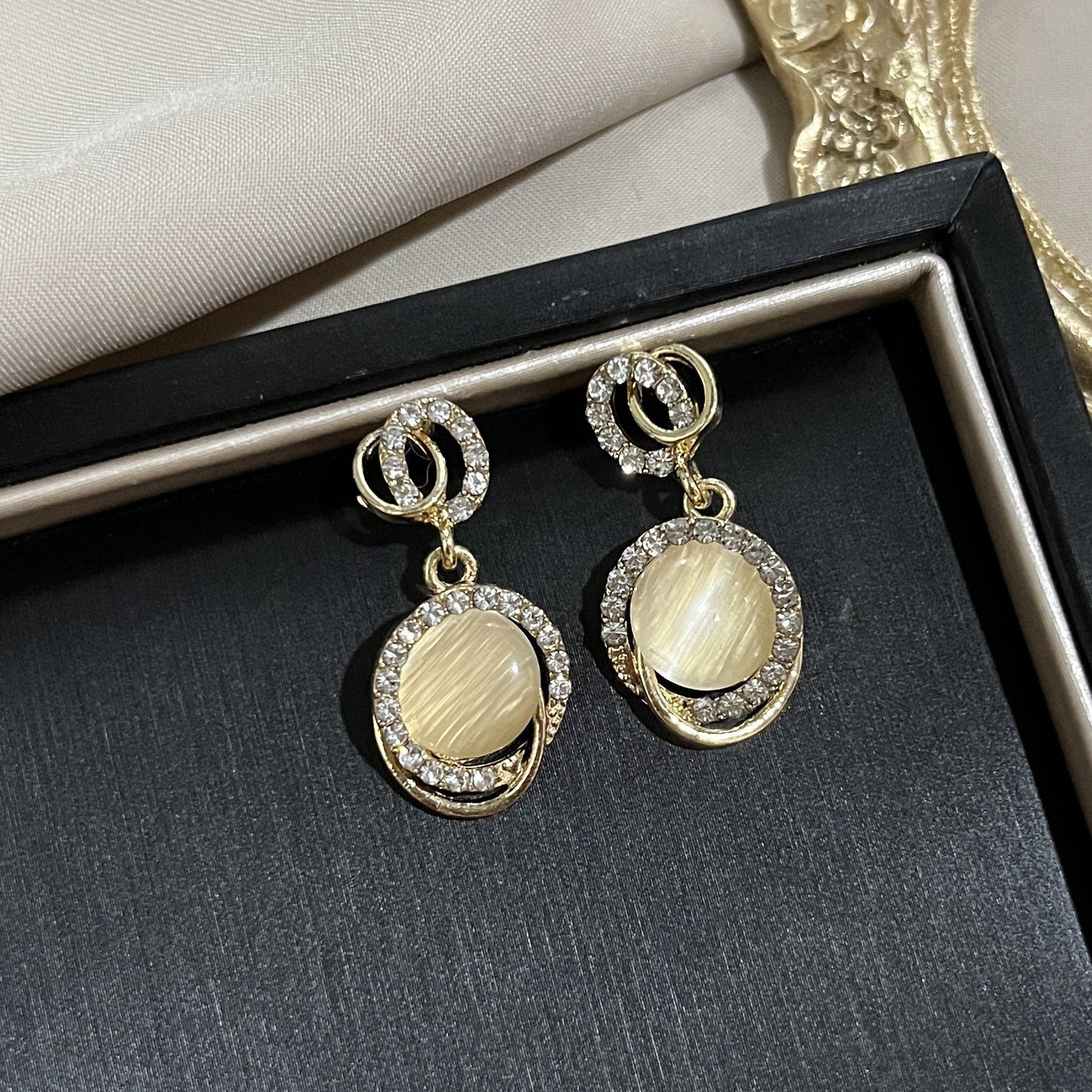 Needle French Opal Simple And Stylish Earrings