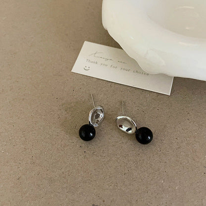 Design Black Natural Stone Pearl Metal Female Niche Retro Earrings