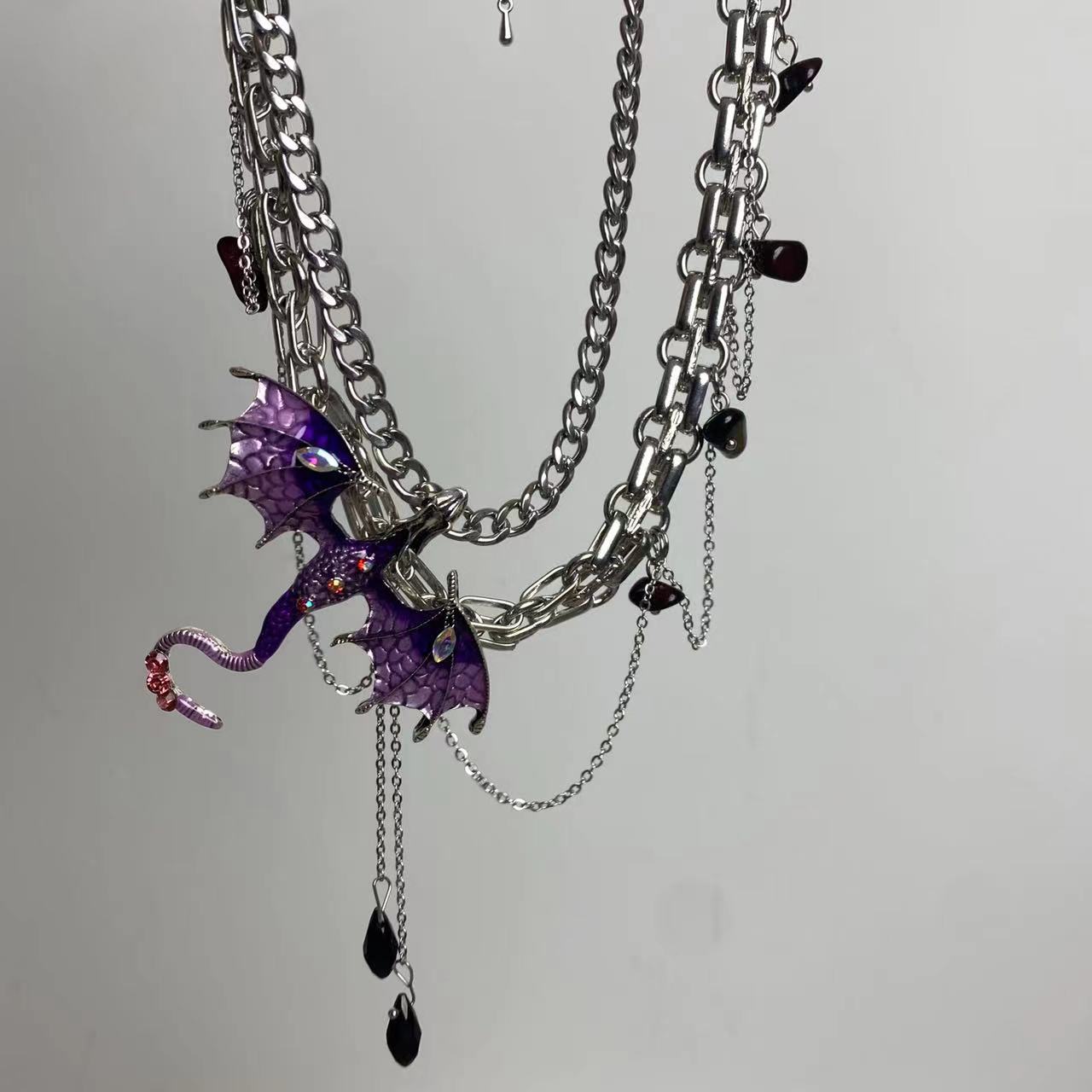 Design Exaggerated Personalized Niche Flying Dragon Zircon Clavicle Chain Necklaces