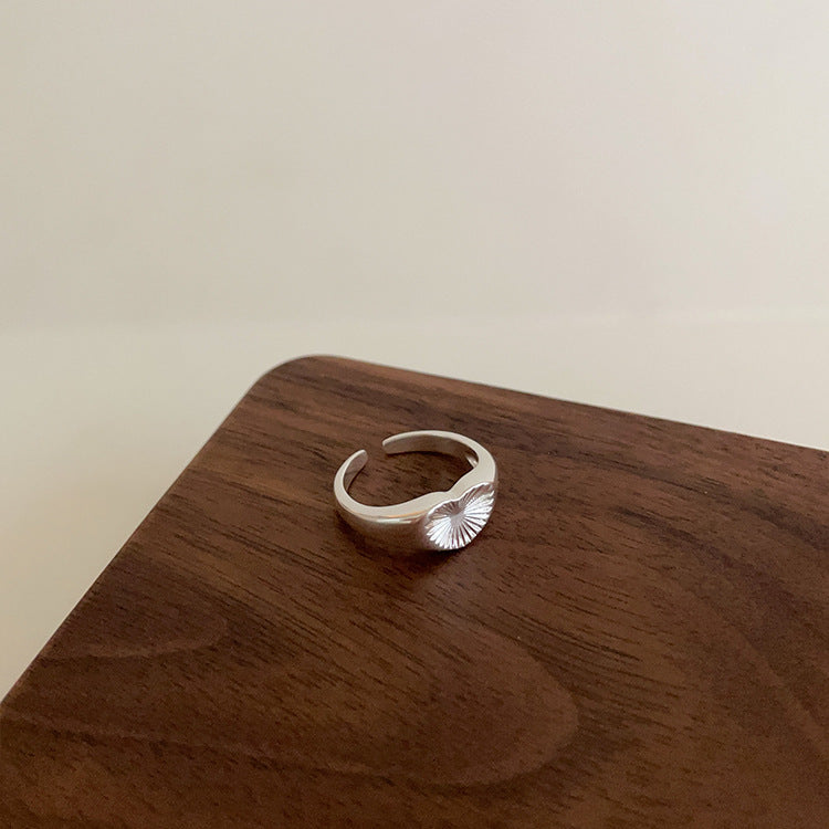 Heart Female French Retro Minority Design Sense Rings