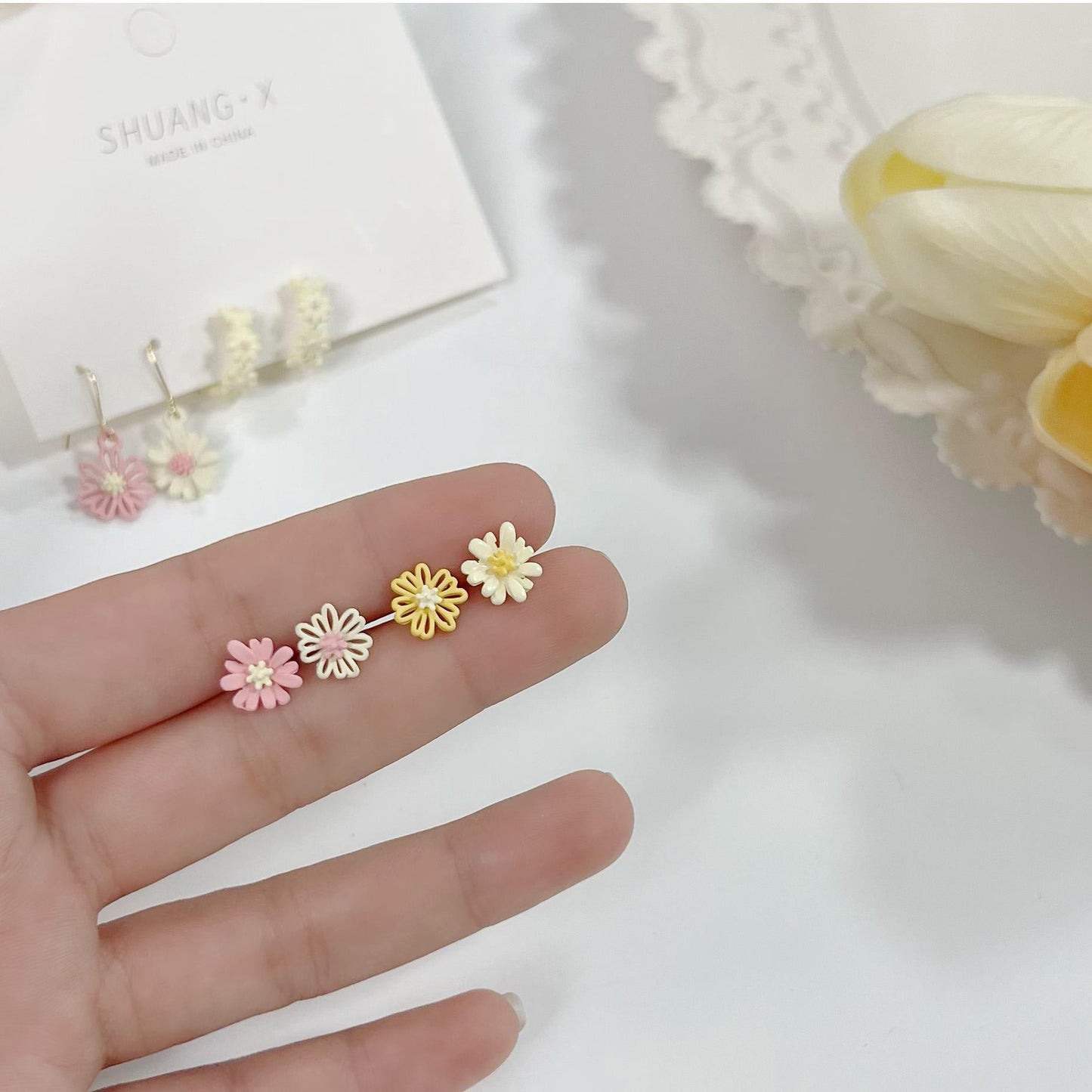 Three-piece Set Fresh Graceful Flowers Ear Mori Earrings