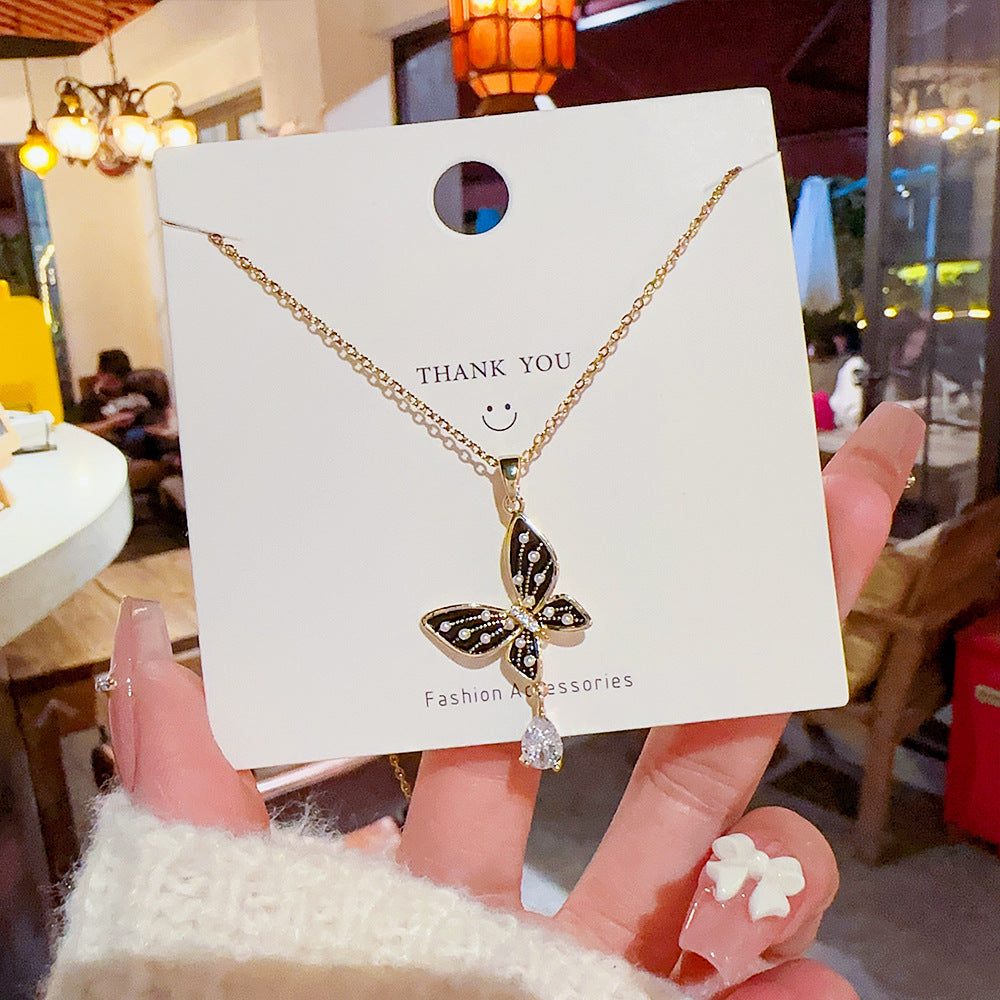 Women's Pearl Butterfly Design Clavicle Chain Neck Necklaces