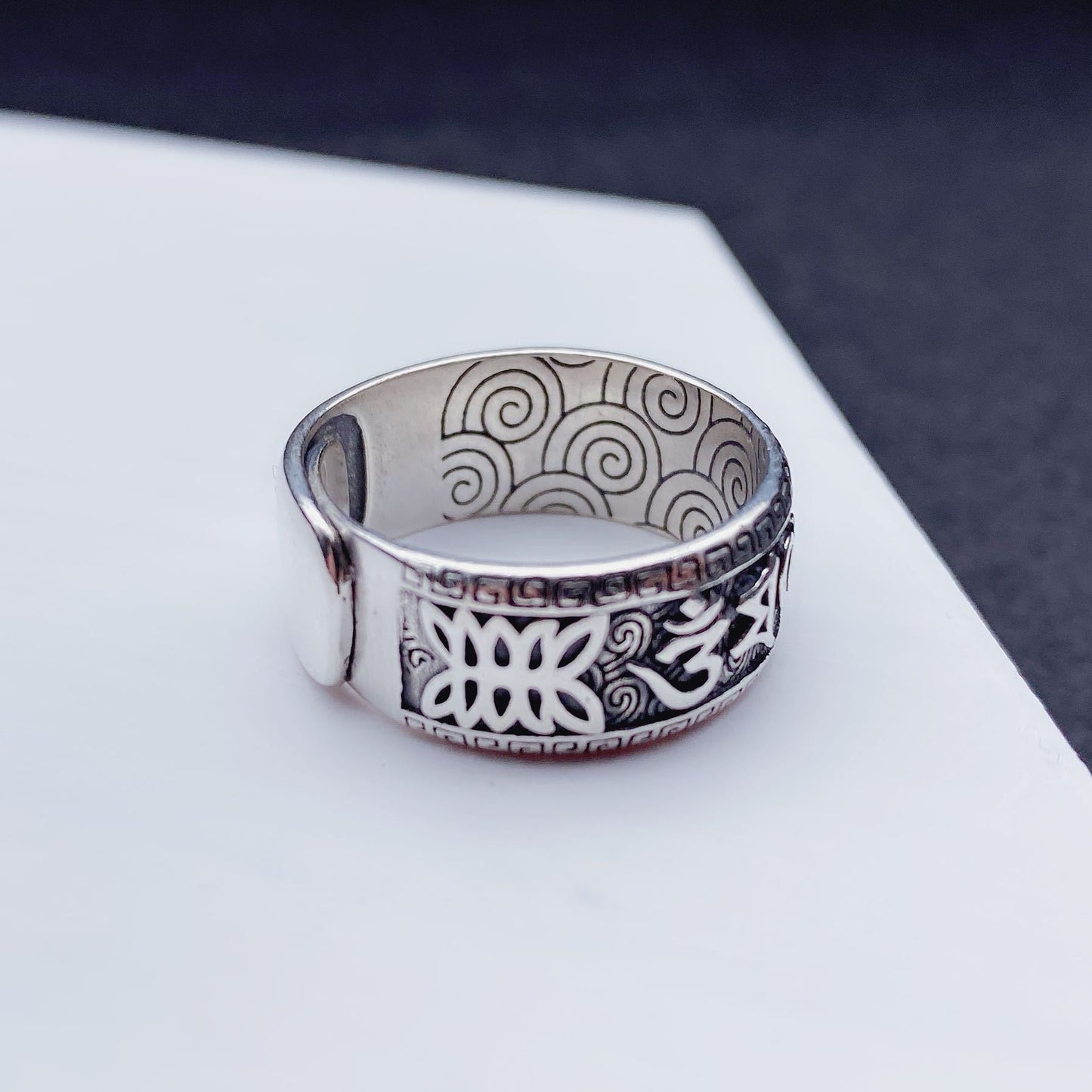 Women's & Men's & Thai Sier Personalized Hip Hop Hipster Domineering Rings