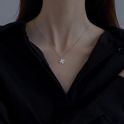 Women's Four-leaf Clover For Special Interest Light Necklaces