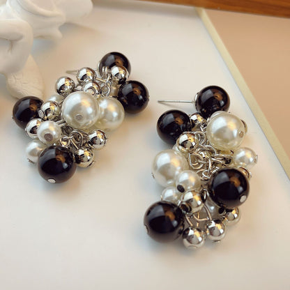 Women's Zhang Long Elegant Black And White Earrings