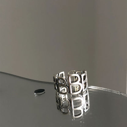 Female Retro Aloofness Style Index Finger Rings