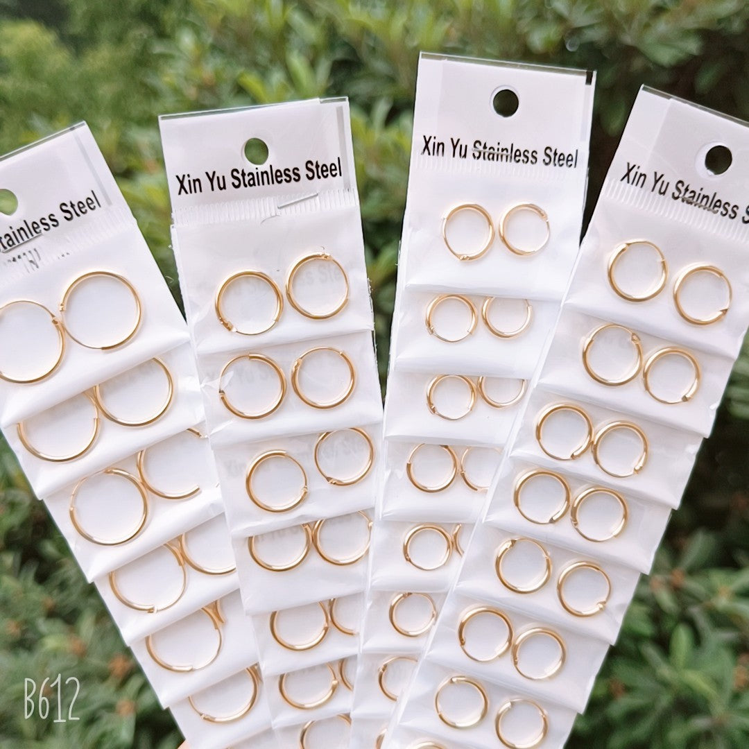 Versatile Personality White And Black Gold Earrings