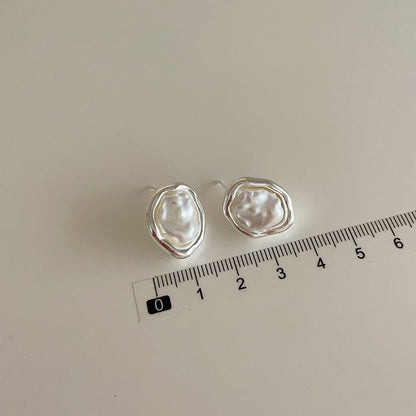 Irregular Metal Pearl Female Design Sense Niche Earrings