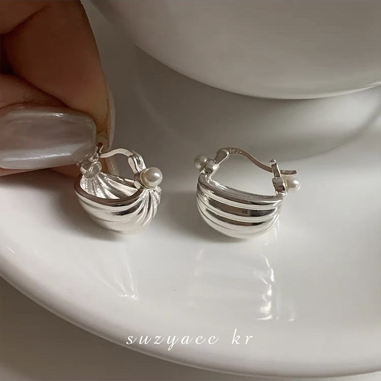 Niche Design Striped Pearl Female Personality Earrings
