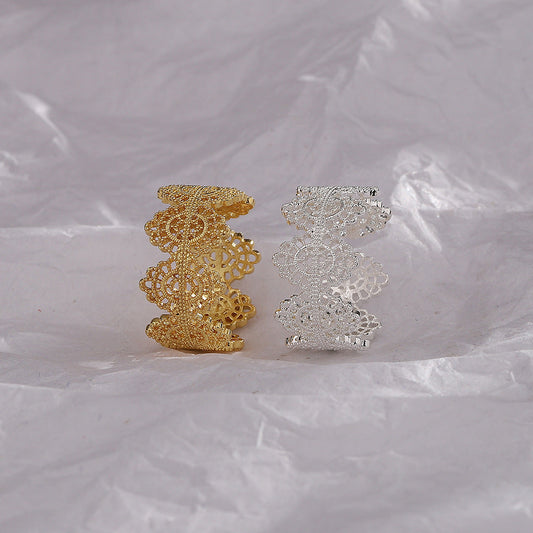 Hollow Exquisite Palace Style Female Personality Rings