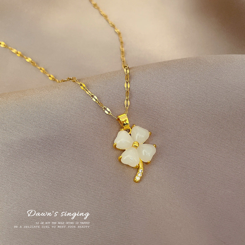 Four-leaf Flower Female Niche Design Simple Necklaces
