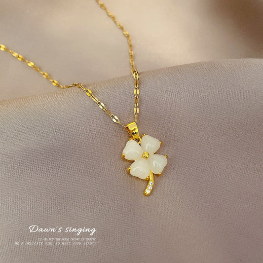 Four-leaf Flower Female Niche Design Simple Necklaces
