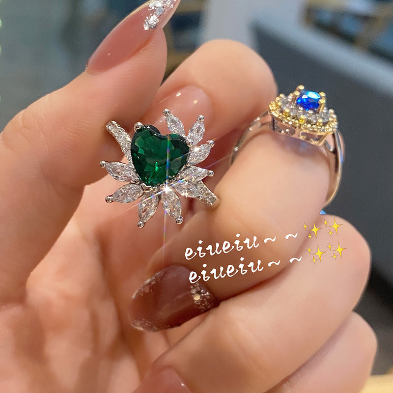 Diamond Female Niche Design Dark Green Rings