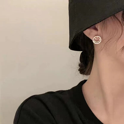 Zircon Smiling Face Smile Sier Needle Earrings