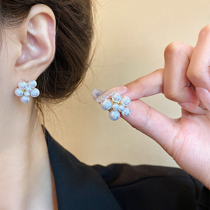 Temperamental Baroque Pearl Female Tide Light Earrings