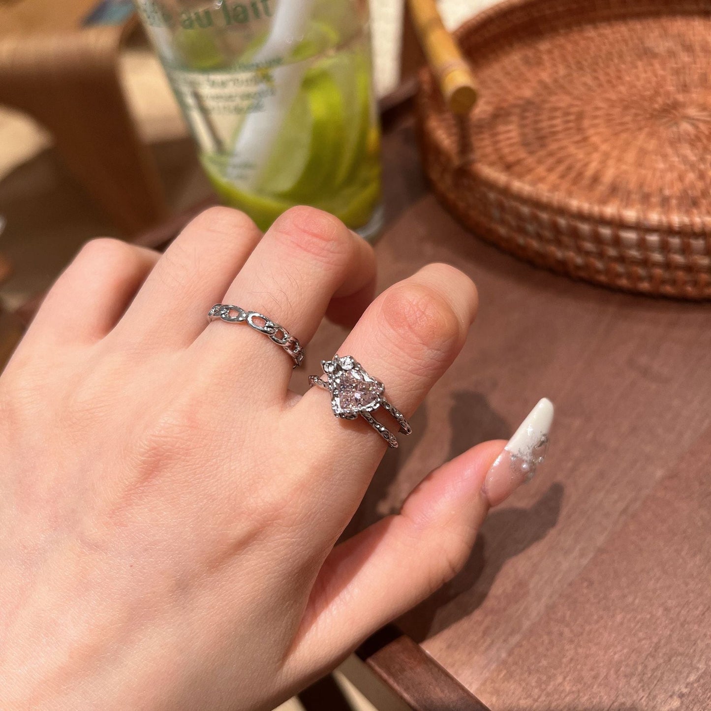 Luxury Temperament High-grade Zircon Niche Design Fashion Rings